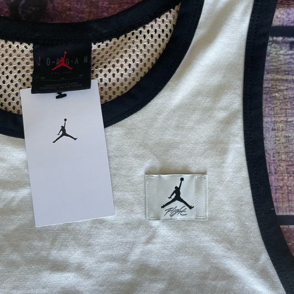 🚨🚨JORDAN TOP $40🚨🚨 - Picture 11 of 12